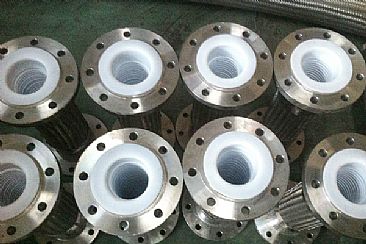 四氟軟管具體優(yōu)勢及用途表現(xiàn)
